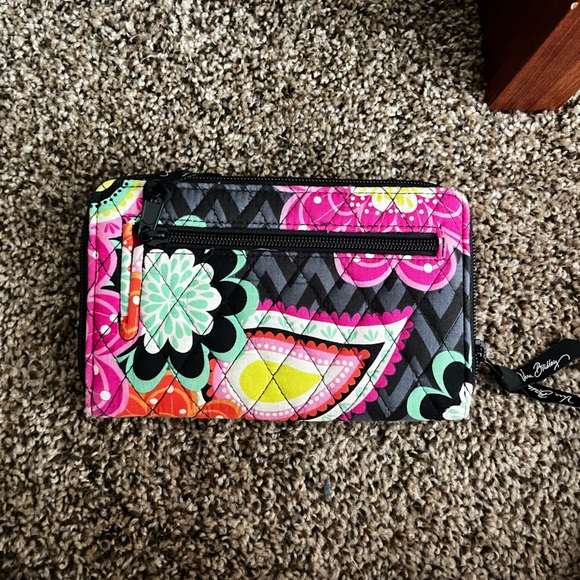 COPY - Small twist lock Vera Bradley wallet - Picture 2 of 4